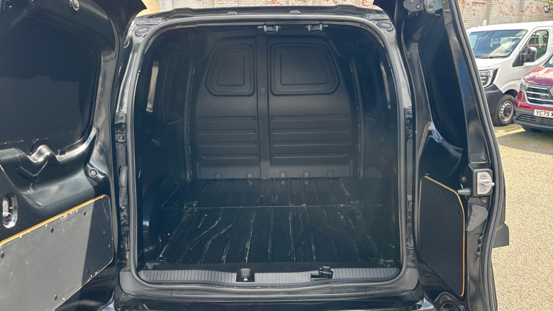 Nissan Townstar L1 Petrol 1.3 Tekna Van